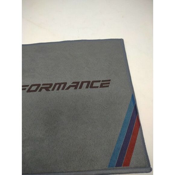 Performance Microfiber Towel For Auto Detailing Fuzzy on One Side 11 x 8 inches - Picture 5 of 5